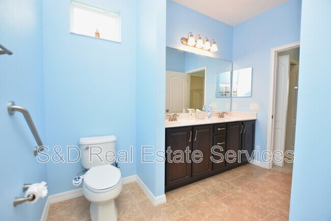 Building Photo - 5632 Aral Dr