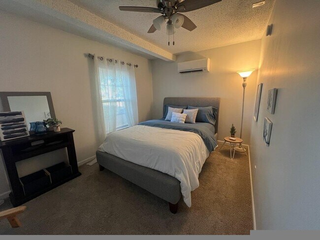 Building Photo - 104 Timberwood Ln