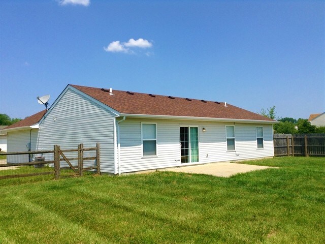 Building Photo - 16 Flamingo Ct