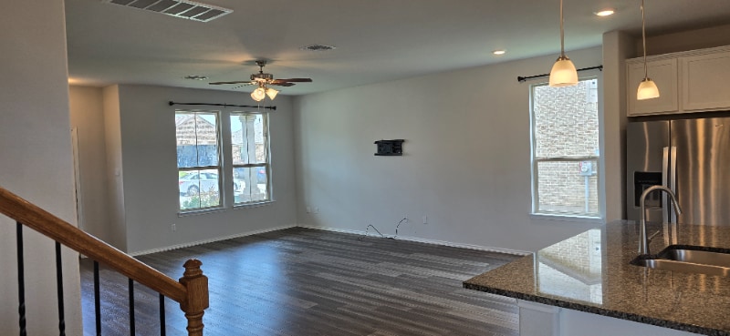 Building Photo - 11212 Raider Dr