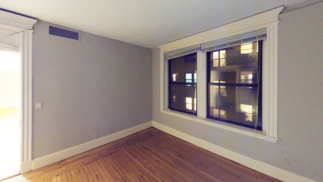 Building Photo - 466 Commonwealth Ave
