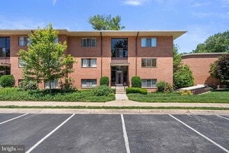 Building Photo - 10320 Rockville Pike