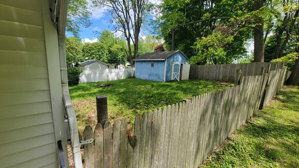 Building Photo - 2841 Pomatan Ave