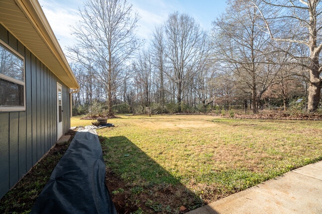 Building Photo - 110 Peabody Rd