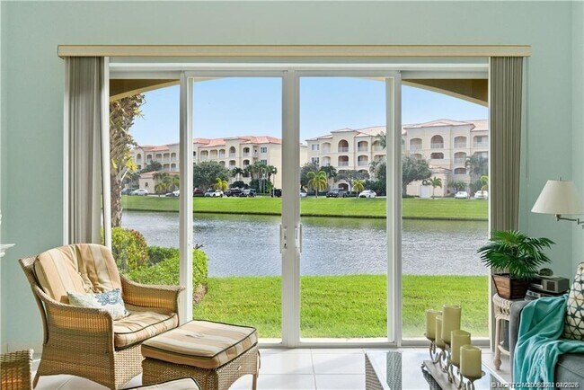 Building Photo - 1 Harbour Isle Dr E