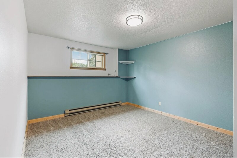 Building Photo - 124 Woodacres Dr