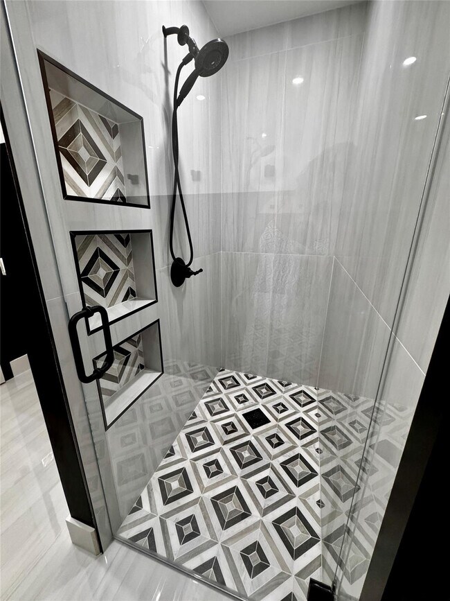 Building Photo - 4101 NW 10th St