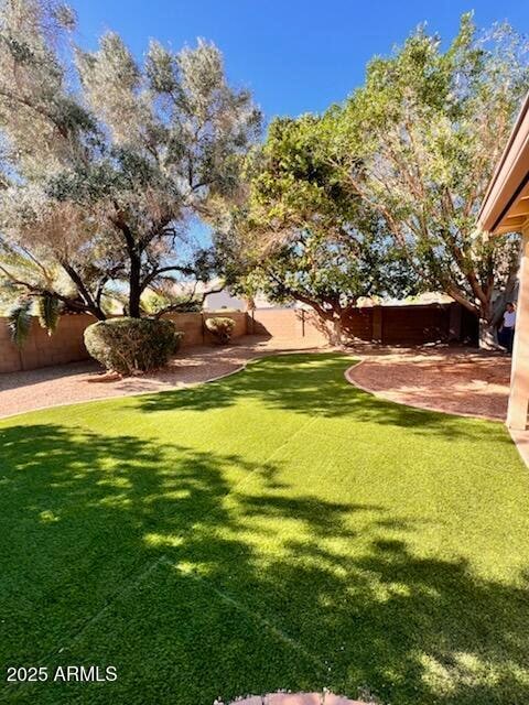 Building Photo - 213 W Caroline Ln