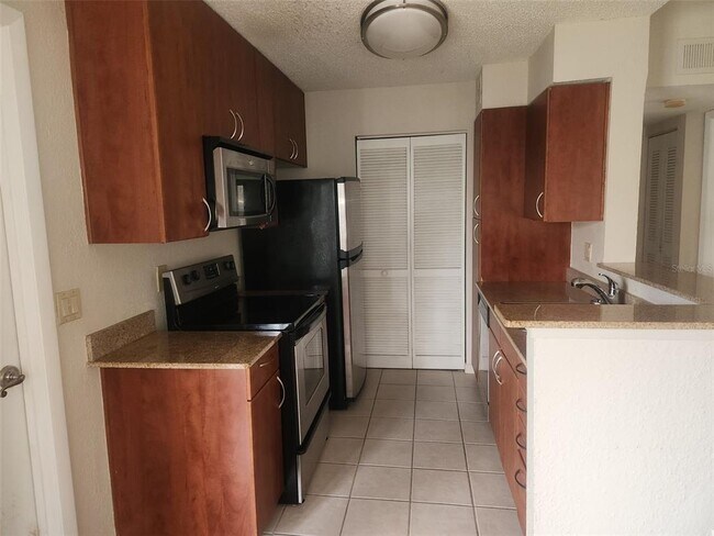 Building Photo - 11544 Westwood Blvd