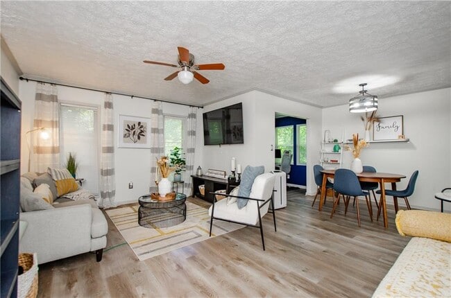 Building Photo - 5157 Roswell Rd NE