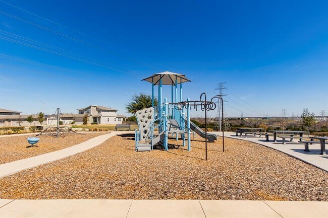 Building Photo - 8304 Mimi Ln