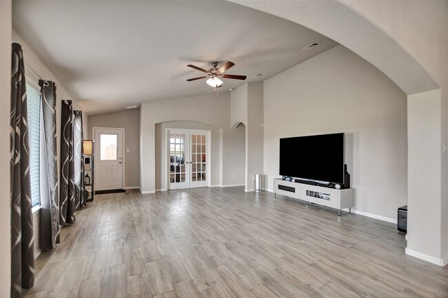 Building Photo - 388 Kendall Crest Dr