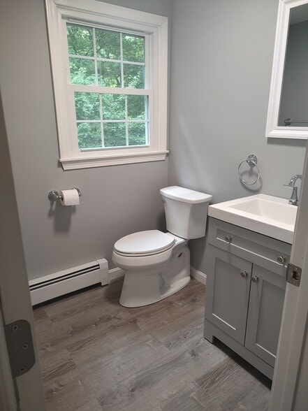 Downstairs 1/2 Bath - 132 Londonderry Turnpike