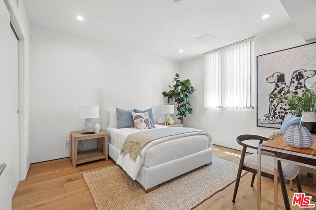 Building Photo - 11706 Charnock Rd