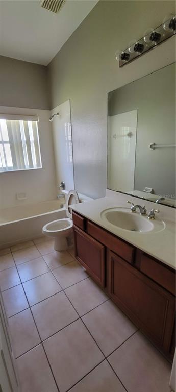 Building Photo - 3504 Somerset Cir