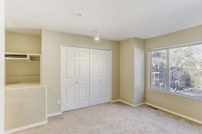 Building Photo - 14120 SW Barrows Rd