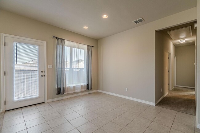 Building Photo - 384 Witchhazel Way