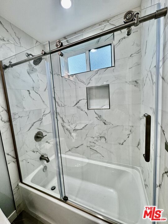 Building Photo - 5635 Homeside Ave