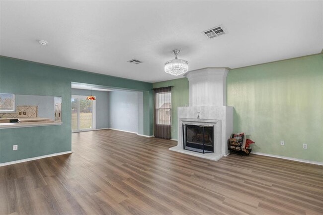 Building Photo - 130 Siebert Dr