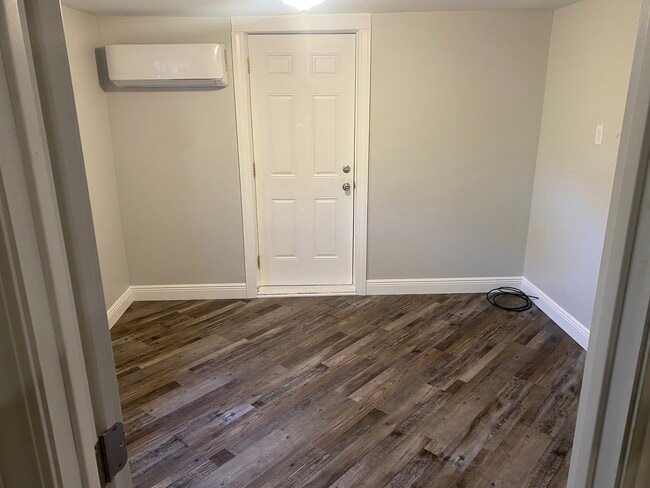 Building Photo - 186 N Lancaster St