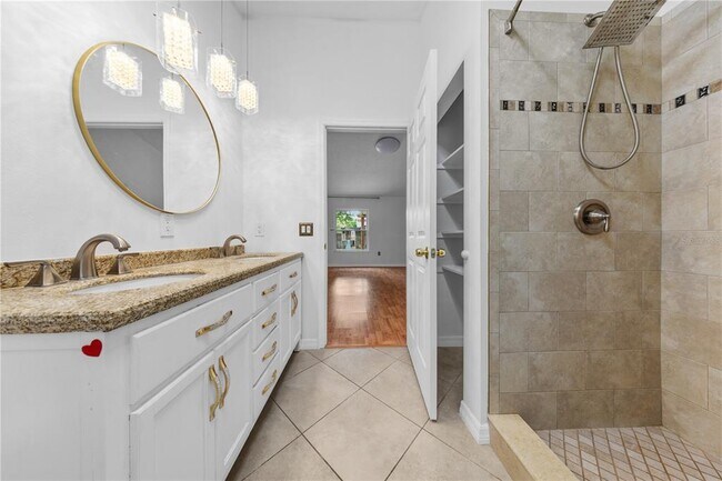 Building Photo - 308 Silver Pine Dr