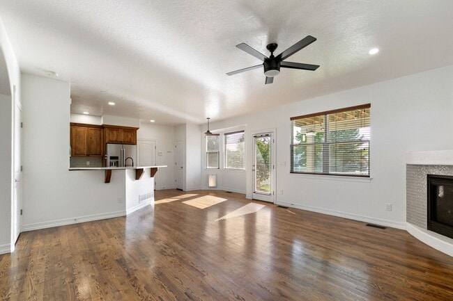 Building Photo - 3207 66th Ave Ct