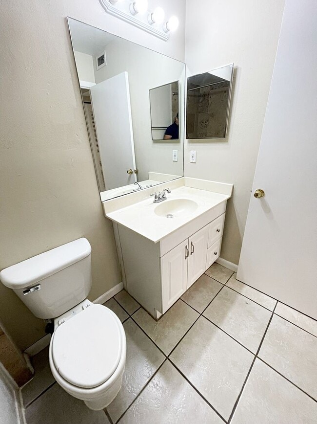 Building Photo - Palm Lakes Condominium
