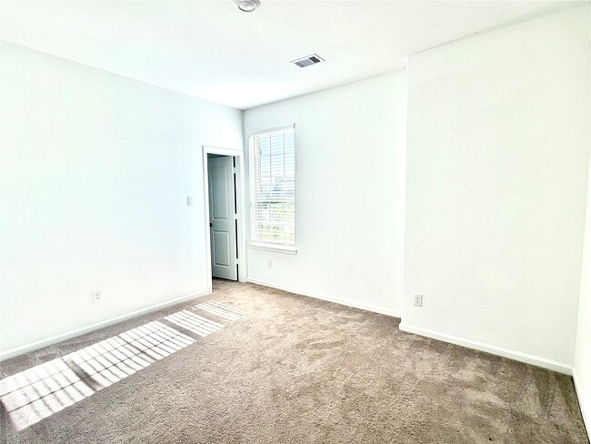 Building Photo - 3715 Rock Ledge Dr