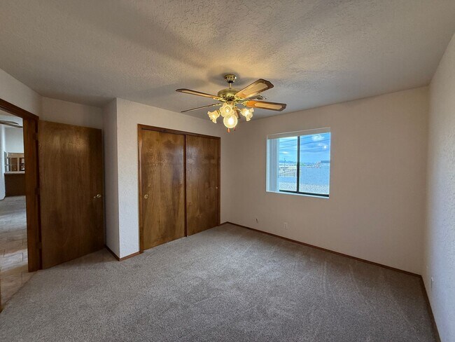 Building Photo - Available now - Unfurnished - Long Term