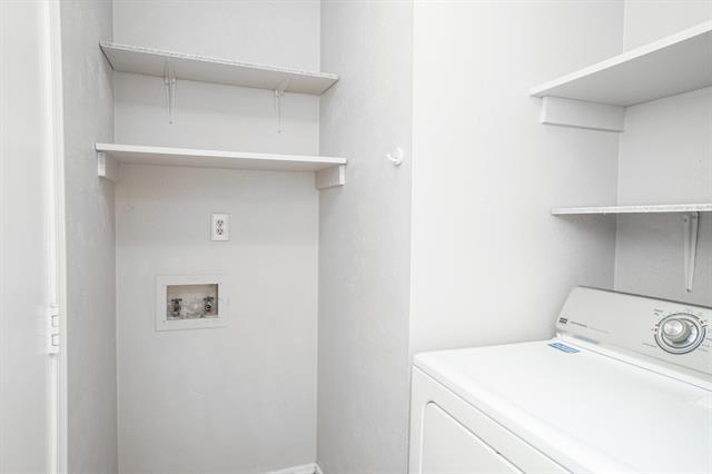 Building Photo - 548 Guadalupe Dr