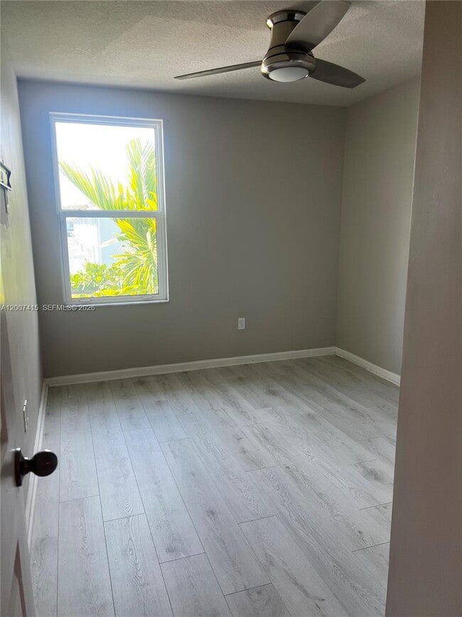 Building Photo - 6349 Topsail Dr