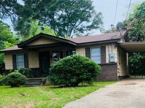 Building Photo - 1535 Gilmore St