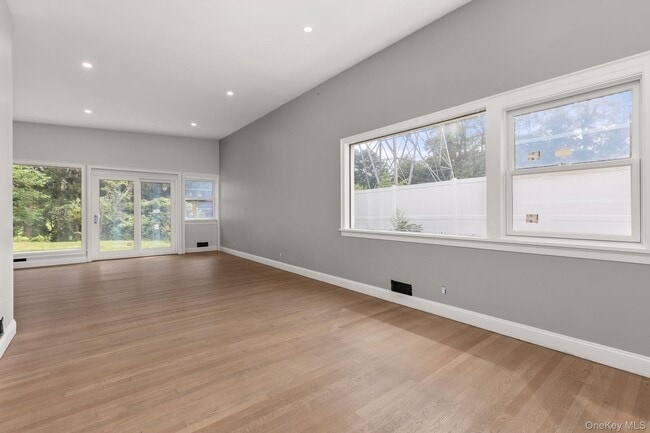 Building Photo - 36 Crosshill Rd