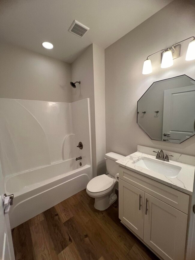 Building Photo - 201 Marsh Landing S