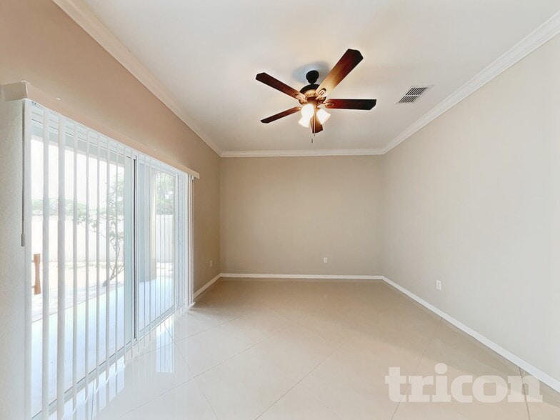 Building Photo - 13702 Lakemont Dr