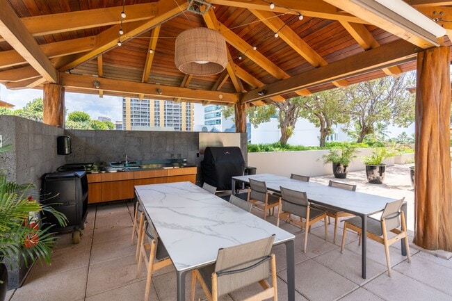 Building Photo - HOKUA 3 bedroom FULLY FURNISHED