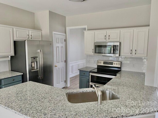 Building Photo - 2530 Stirrup Ridge Ln