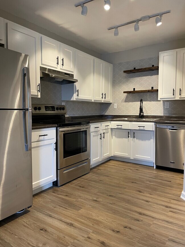 Building Photo - 5223 Breezewood Arch