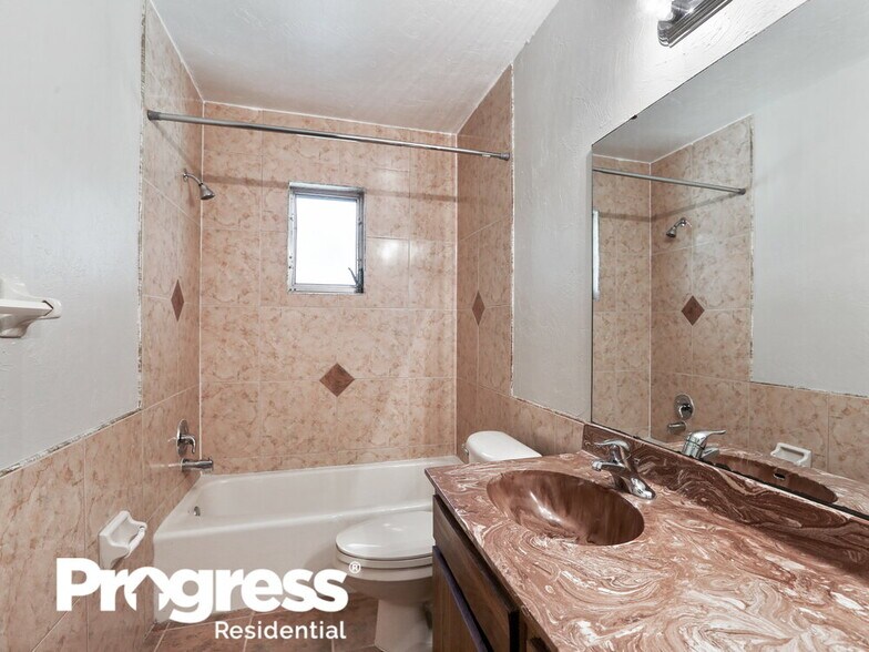 Building Photo - 4134 Shady Oaks Ct
