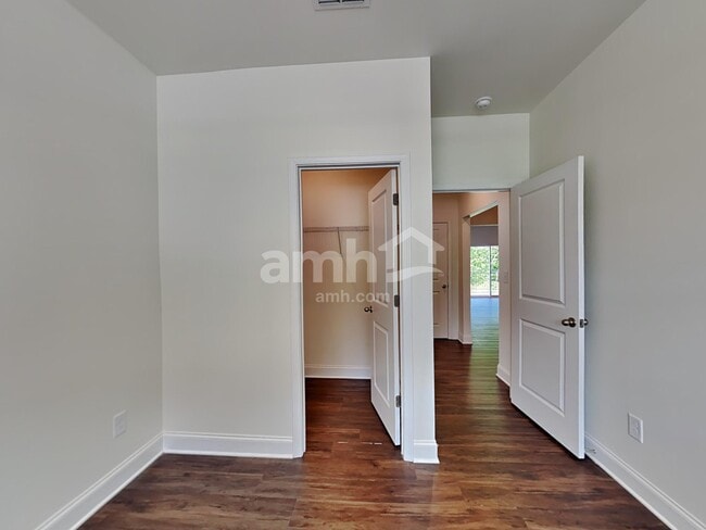 Building Photo - 608 Alcovy Walk Dr
