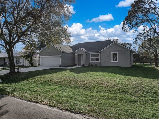 Building Photo - 3 Bedroom Home Located In The Sun N Lake Golf Community