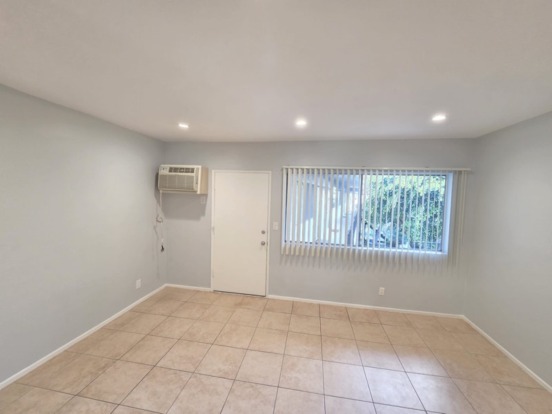 Building Photo - 4660 Kester Ave