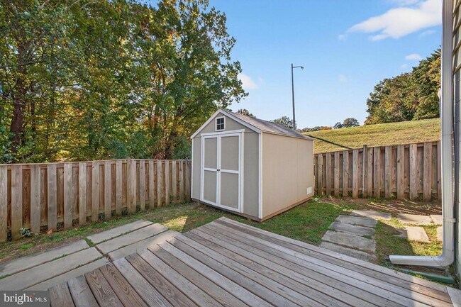 Building Photo - 12462 Skipper Cir