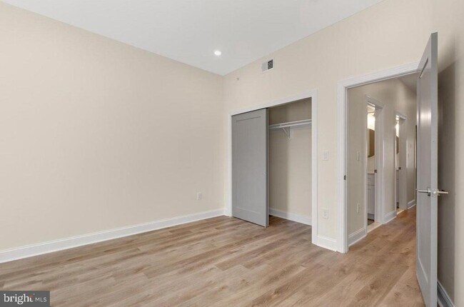 Building Photo - 511 Gorgas Ln