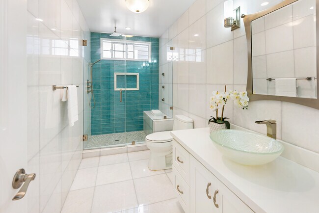 Building Photo - 7726 W 79th St