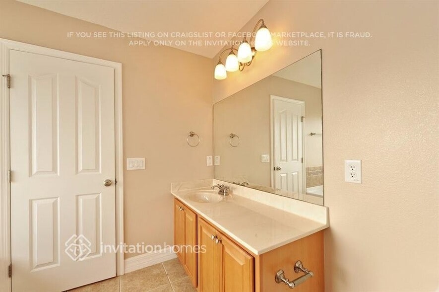 Building Photo - 317 Alfani St