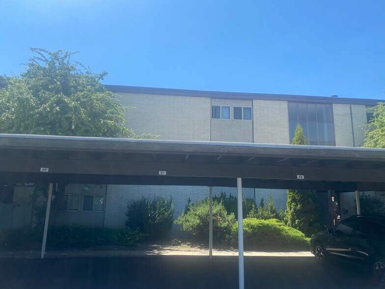 Building Photo - 1220 NW State St