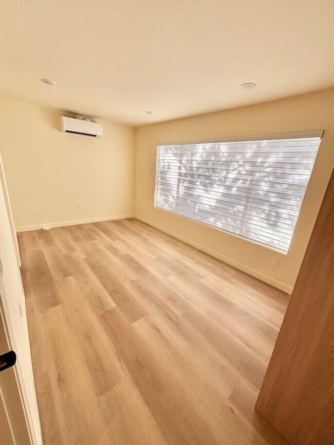 Building Photo - 2050 Meridian Ave