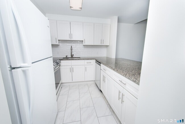 Building Photo - 149 Water St