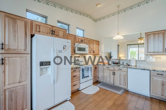 Building Photo - 4269 E Cassia Ln